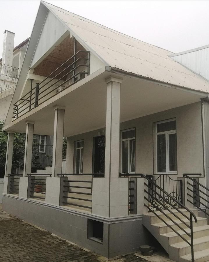 David Dali House Ξενοδοχείο Μπατούμι Εξωτερικό φωτογραφία