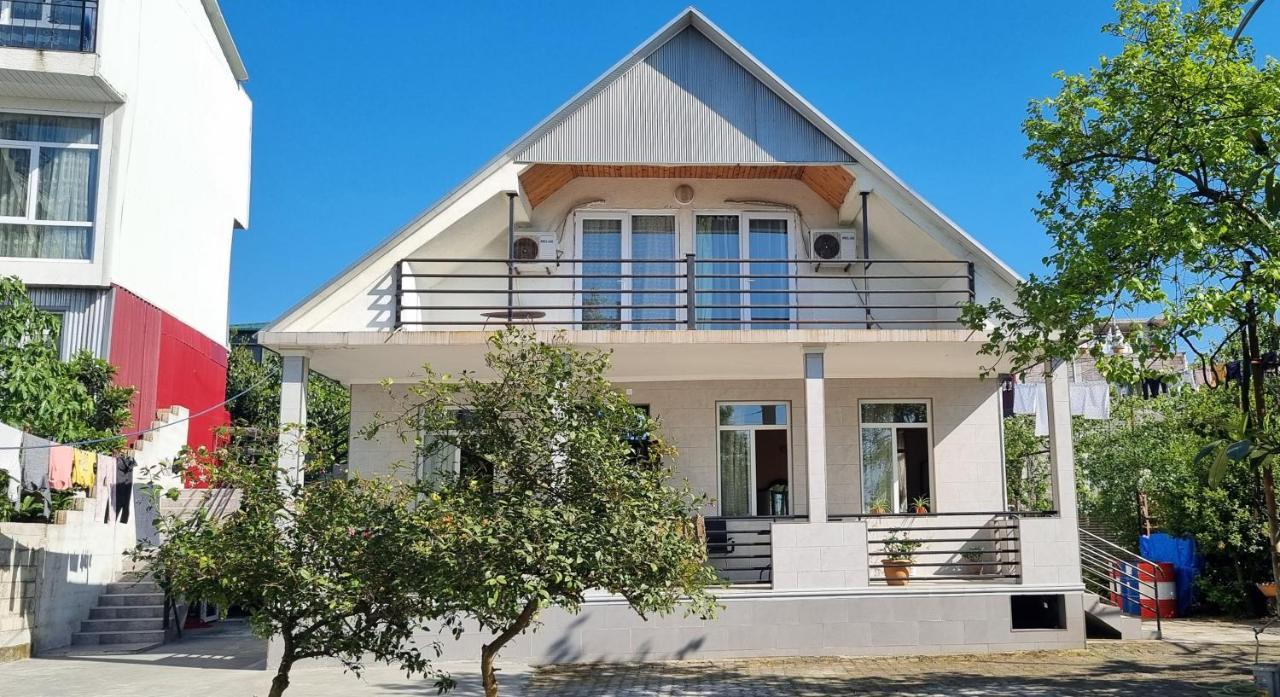 David Dali House Ξενοδοχείο Μπατούμι Εξωτερικό φωτογραφία